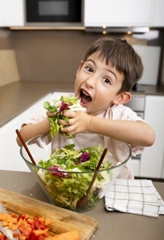 5 Tips Agar Anak Suka untuk Makan Sayur