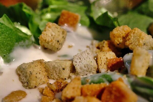 memilih-dressing-salad-yang-sehat