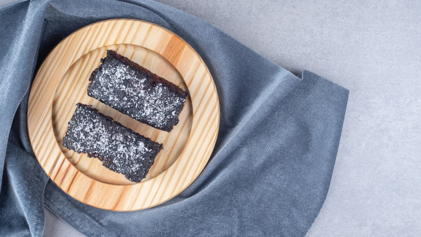 Bolu ketan hitam keju