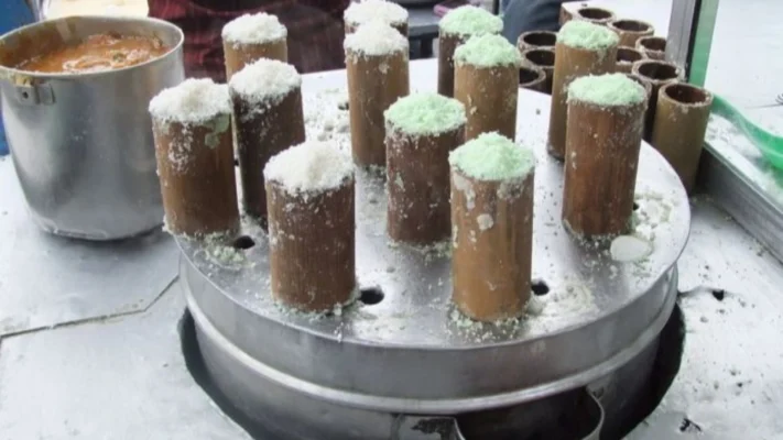 kue putu bumbung